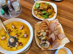 -六泰居·尔滨地标·东北菜(松北店)