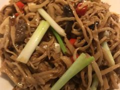 -江渔儿酸菜鱼(万科东荟城店)