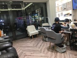 -花岐款式专研健康美甲沙龙