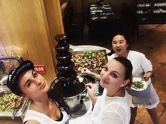 -吉布鲁牛排烤肉海鲜自助(大英商业街店)