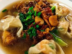 牛腩鲜虾云吞面-初记正宗云吞面