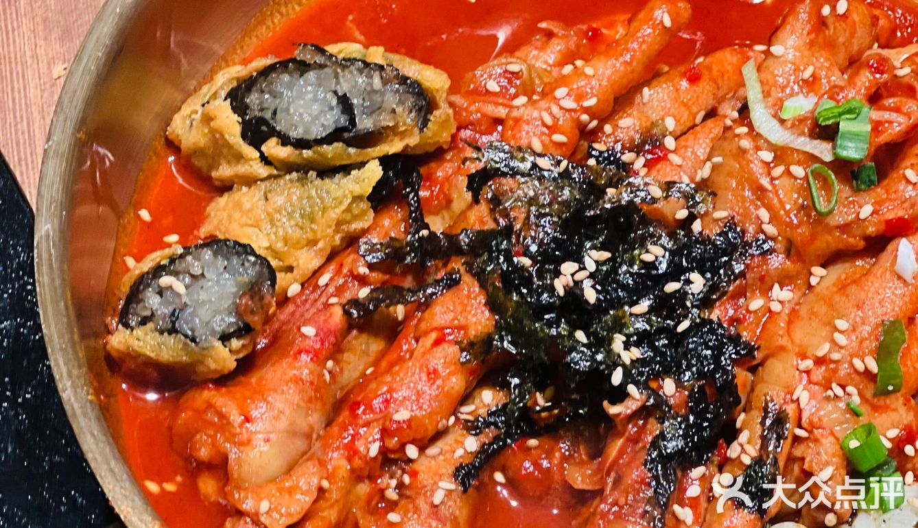成都新晋韩式Bistro｜牛肉薄脆pizza太绝了‼️