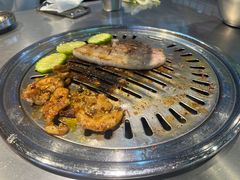-哈哈碳都·牛肋条无限自助烤肉(台江万达店)