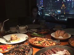 炒野菌-非常时髦餐厅VUE Restaurant(外滩茂悦大酒店)