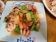炒章鱼-金秋小吃海鲜·专注30年临海特色风味