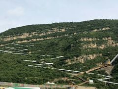 -百里峡七彩艺术小镇