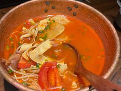 -成都你六姐·牛肉冒菜(信泰中心商场店)