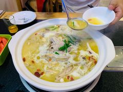 金汤猪肚鸡-川大刘肥肠鸡(北国店)
