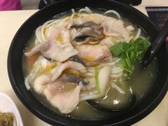 -鑫花溪牛肉米粉(凤凰街创始总店)