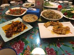 -闯关东东北农家菜(崂山石老人店)