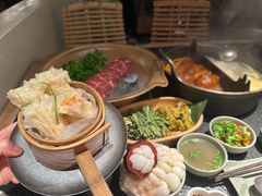 -三出山火锅(南京万象天地店)