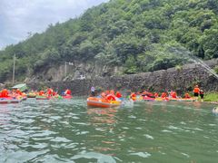 -安吉龙王山峡谷漂流