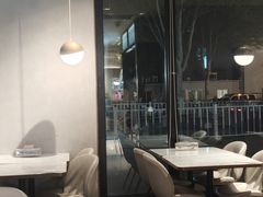 -必胜客(欢乐颂店)
