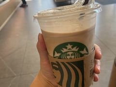 燕麦拿铁饮品-星巴克(西藏路店)
