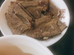 -陇上全荟兰州传统牛肉面(延吉路店)