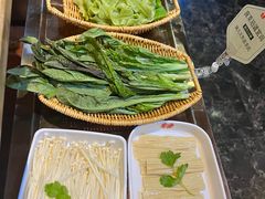 -七欣天香辣蟹火锅(上海银亿滨江店)