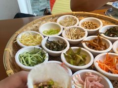 -包整·丝娃娃(一览甲秀楼风景店)