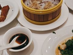 -梅龙镇酒家(南京西路总店)