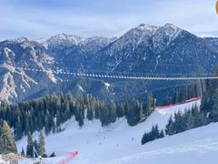 -丝绸之路山地度假区滑雪场