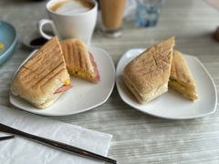 -必胜客(证大大拇指店)