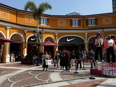 -佛罗伦萨小镇广佛名品奥特莱斯(疏港路店)