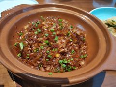 -有红鸡毛店·川菜(建设路店)