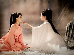 -九月鹰飞汉服摄影工作室