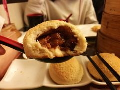 酥皮焗叉烧包-添好运点心专门店(深水埗店)
