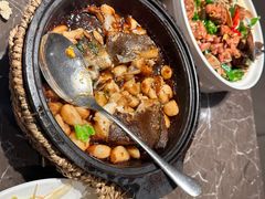 砂锅碟鱼头-双合园·海鲜水饺青岛菜(大尧三路店)