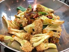 -有红鸡毛店·川菜(建设路店)