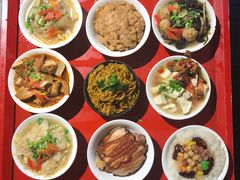 -蓝田九大碗民俗食府(蓝田店)