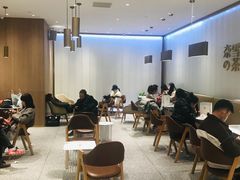 大堂-奈雪的茶(湖滨银泰in77C区PRO店)