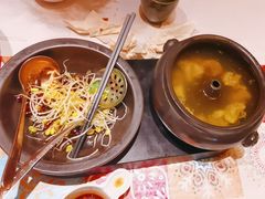 -云海肴·汽锅鸡·云南菜(天山百盛优客店)