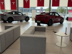 -TESLA 特斯拉(北京后沙峪特斯拉中心)