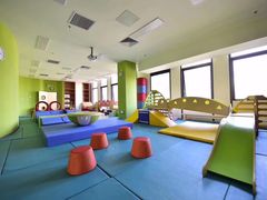 -乐融婴幼儿成长中心(四季青校区)