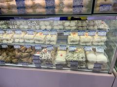 -白玉兰食品甜凤店(合生汇店)