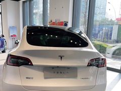 -TESLA 特斯拉(上海太古汇体验店)