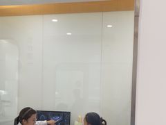 -皓齿连锁·雅贝健口腔·种植·矫正中心(虹口曲阳路店)
