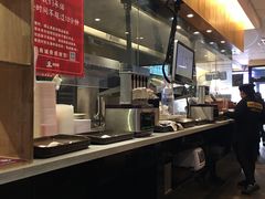 -南城香·饭香串香馄饨香(青年路店)