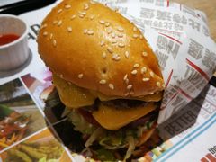 -The Habit Burger Grill 哈比特汉堡(爱琴海店)