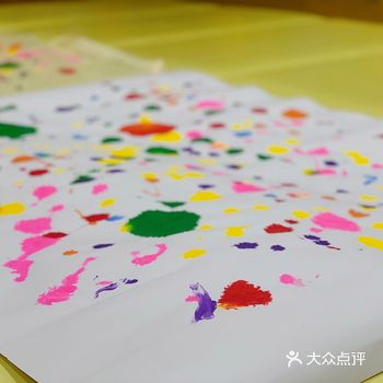 托班老师在课程设计上如何回应孩子们的需求？