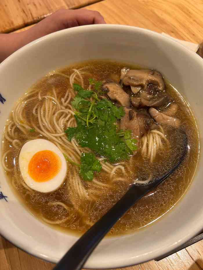 和府捞面(华贸天地店)-"雪花酸汤肥牛面,味道真酸呢,面条也稍微有.