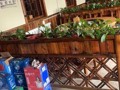 -果松木炭酸菜铜火锅·外婆参鸡汤