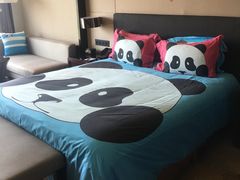 -成都保利公园皇冠假日酒店(熊猫基地店)