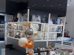 -沫芮眼镜·蔡司·依视路·尼康明月(环创店)