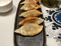 牛肉煎饺-东方饺子王臻味餐厅(新嘉坡城店)