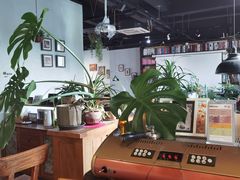-房角石咖啡与书(吉大南校店)