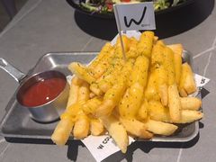 -W COLLECTIVE  DESSERT SHOP