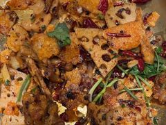 -川流不息·地道川菜·小龙虾(松东路店)