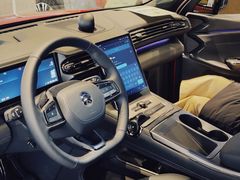 -蔚来中心(北京中关村店)